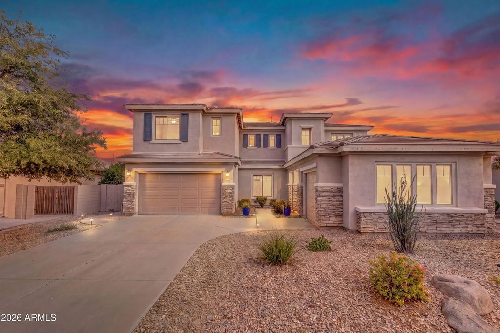 4307 S Summit Street, Gilbert