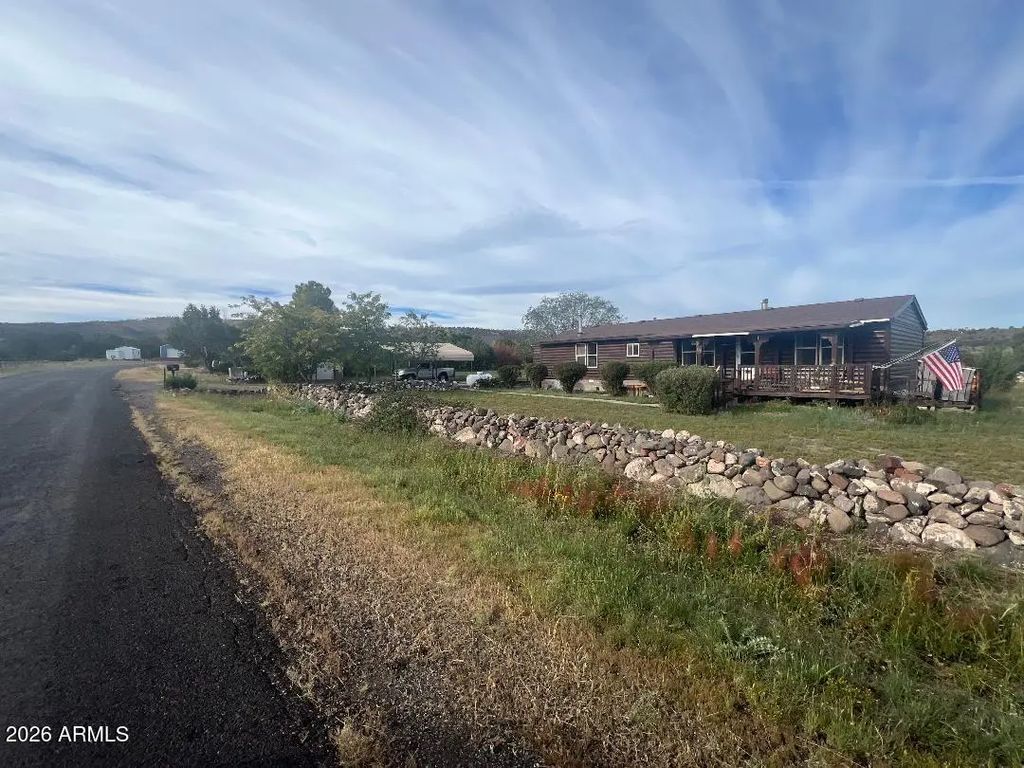 814 W Safari Drive, Eagar