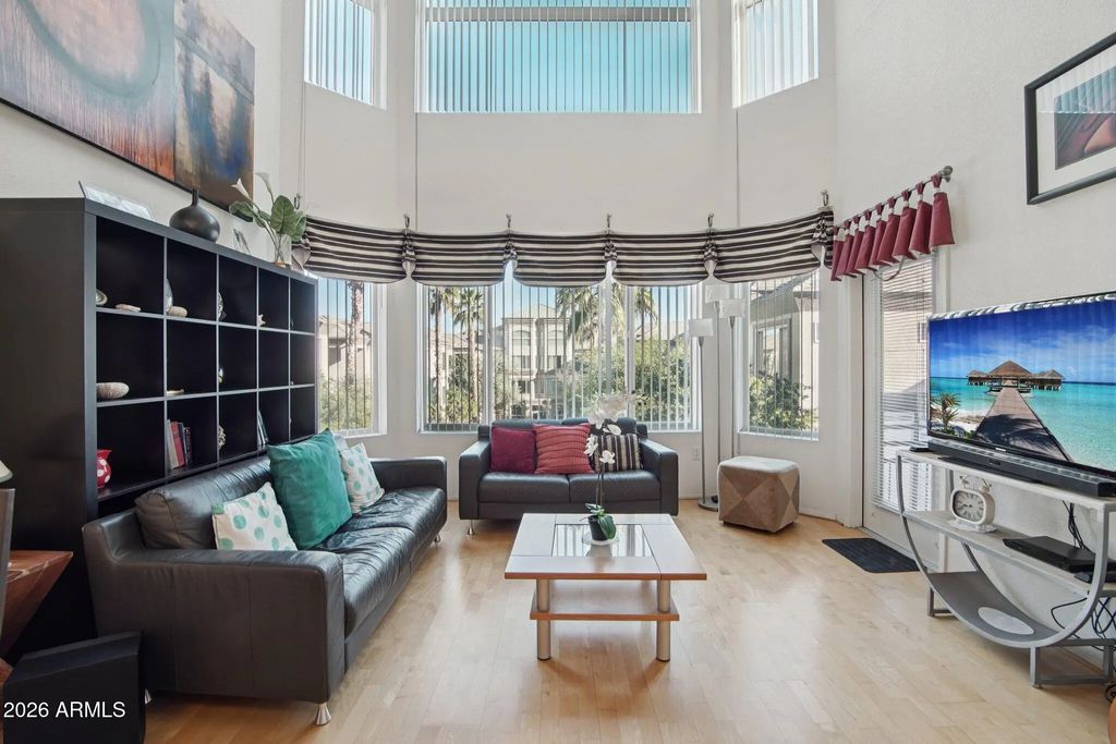 420 W 1st Street (unit 319), Tempe