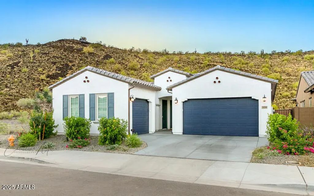 3258 W Via Dona Road, Phoenix
