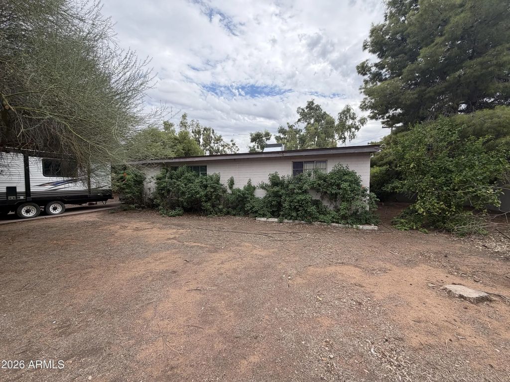 4713 E Devonshire Avenue, Phoenix