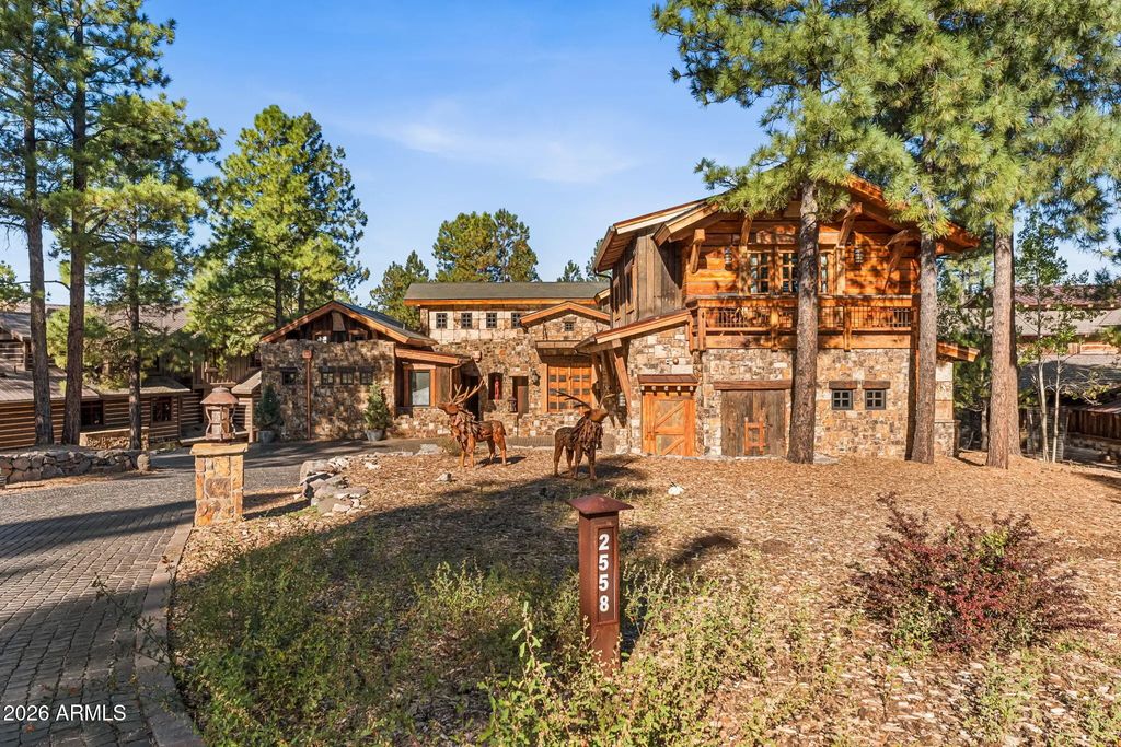 2558 E La Serena Drive, Flagstaff