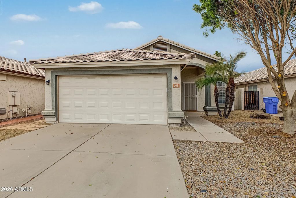 742 N Harmony Avenue, Gilbert
