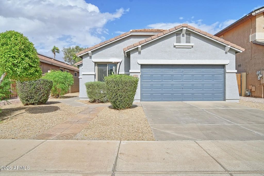 17248 W Smokey Drive, Surprise