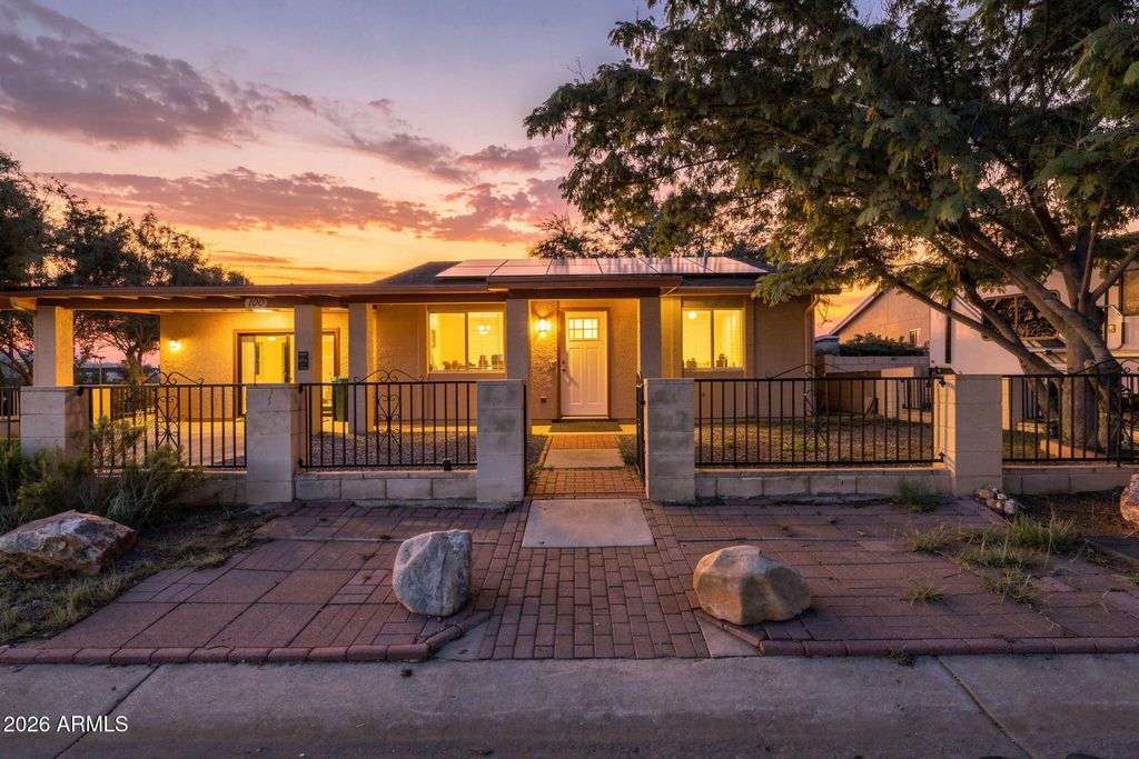 100 Arrowhead Drive, Huachuca City