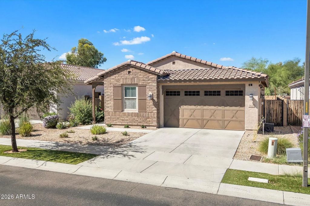 5622 S 28th Street, Phoenix