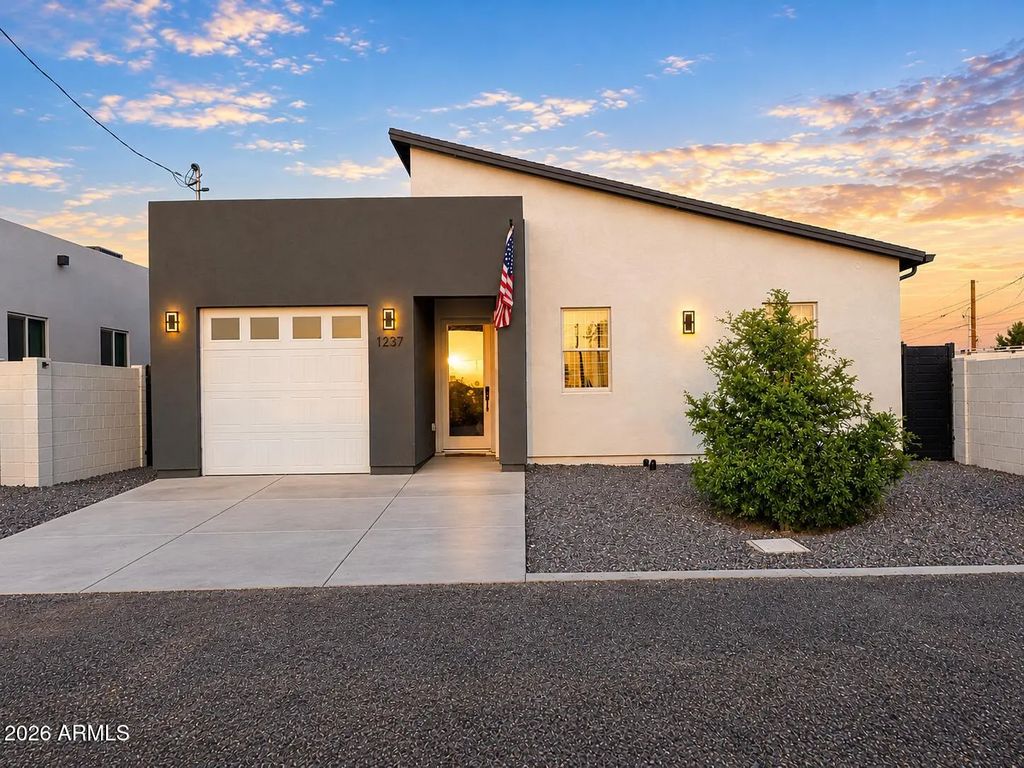 1237 S 15th Drive, Phoenix