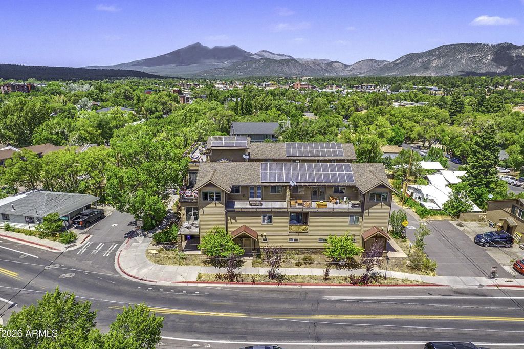 538 S Fountaine Street (unit 2), Flagstaff