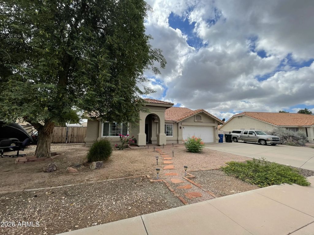 2661 E Nance Street, Mesa