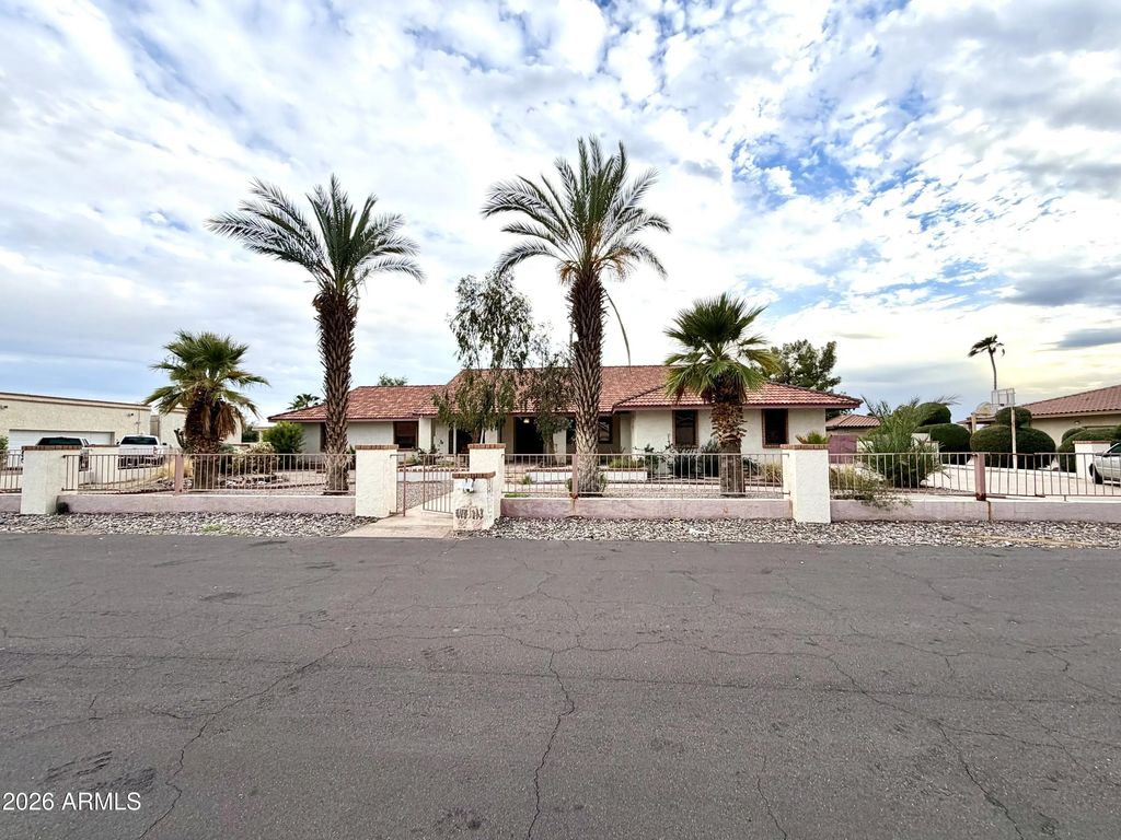 6723 W Schmidt Street, Glendale