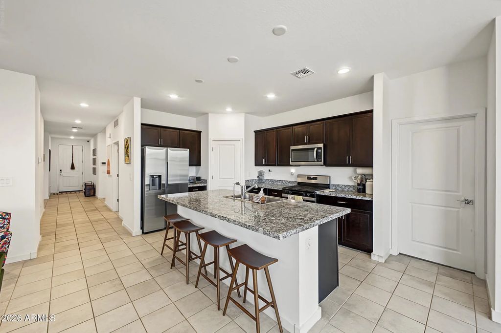 21085 N Roadrunner Lane, Maricopa