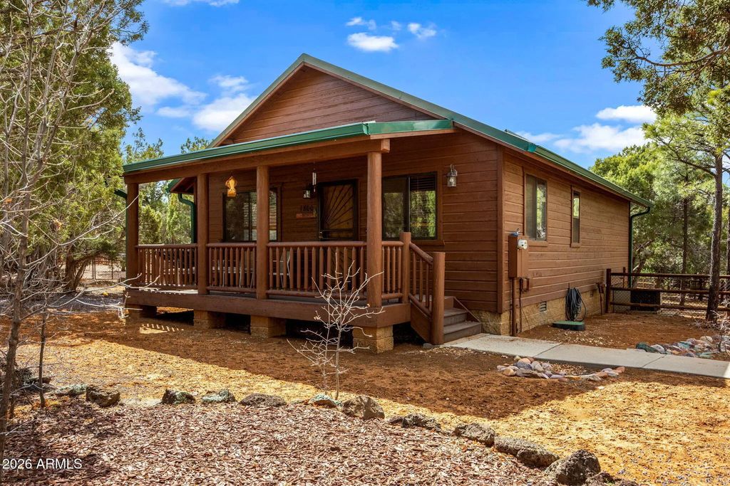 1800 N Bison Court, Show Low