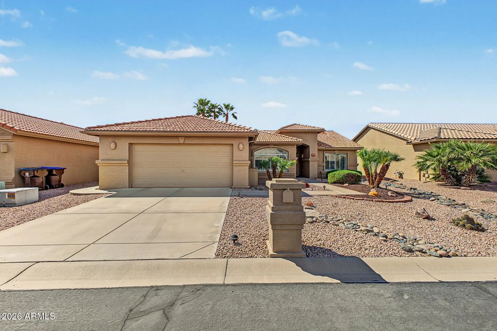 24322 S Starcrest Drive, Sun Lakes