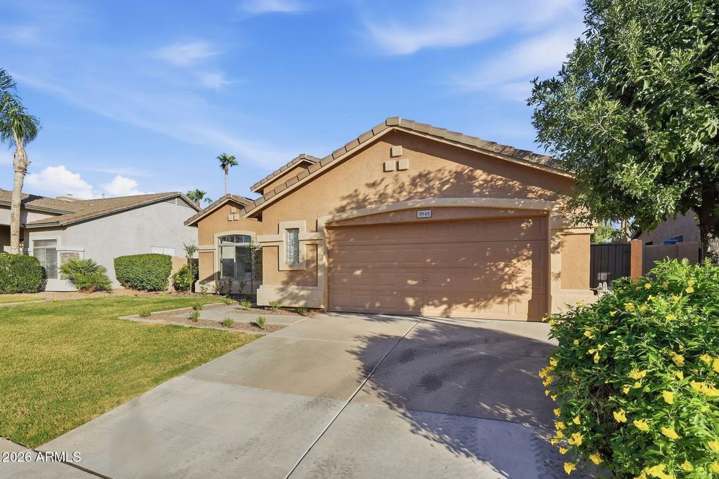 3945 S Cactus Wren Drive, Chandler