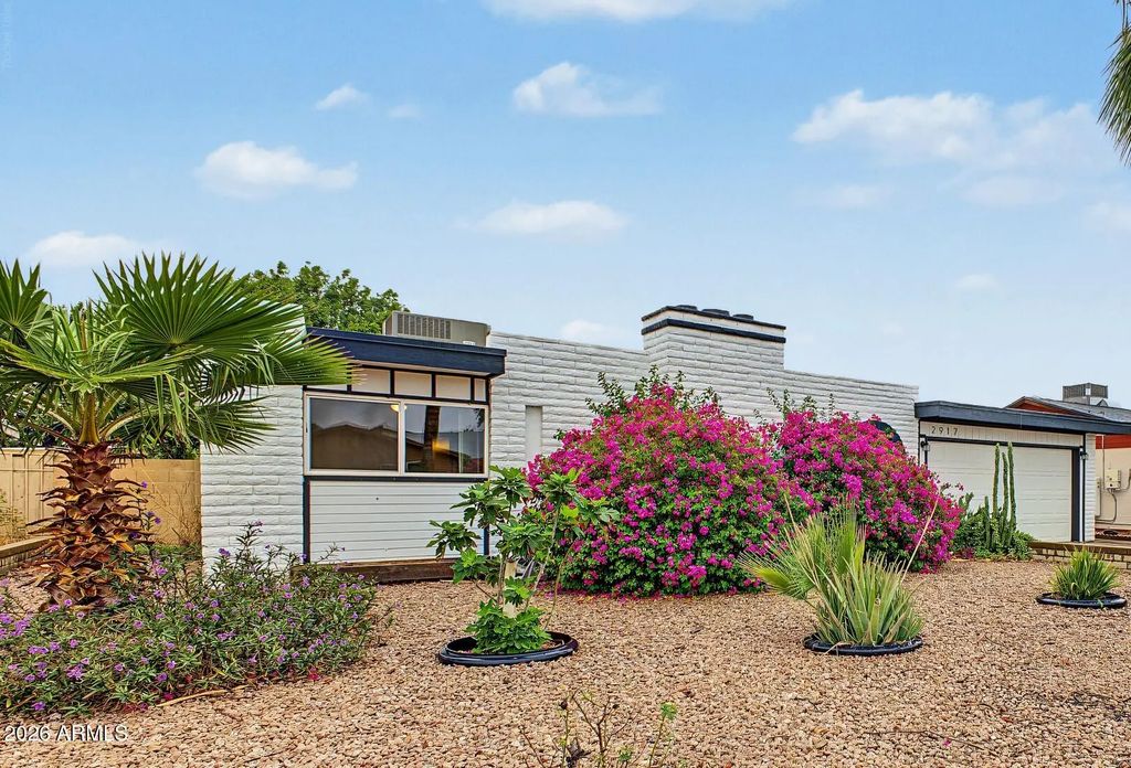 2917 W Laurel Lane, Phoenix