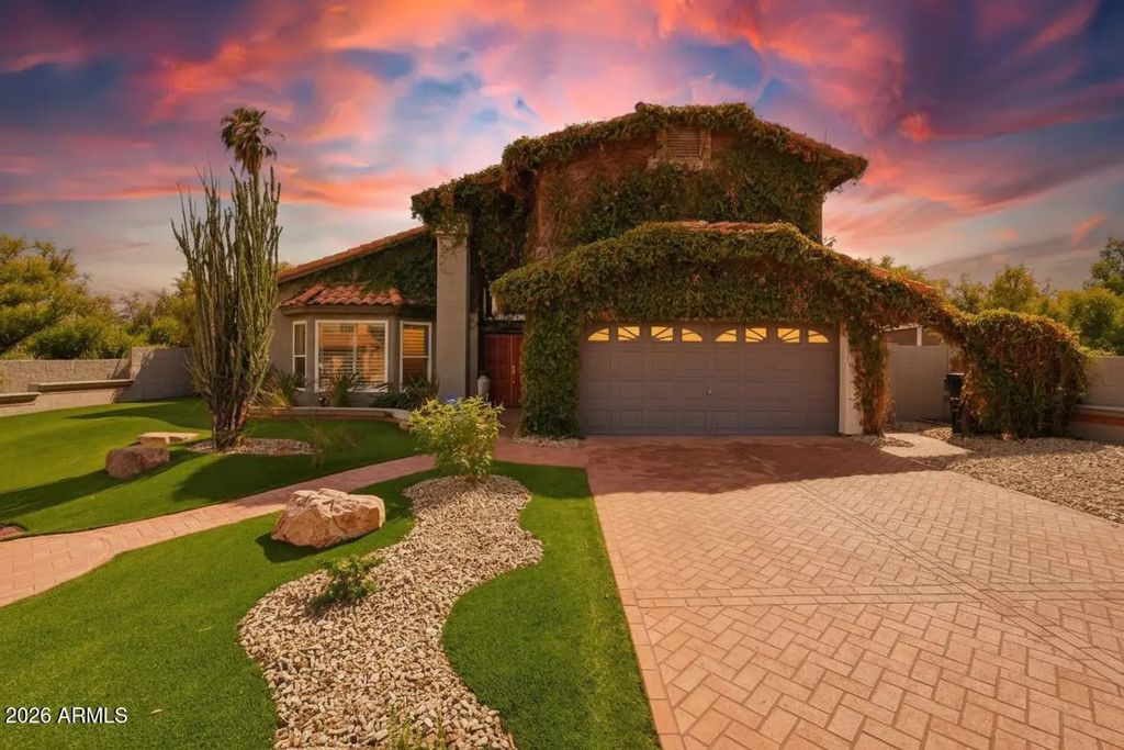5521 E Beck Lane, Scottsdale