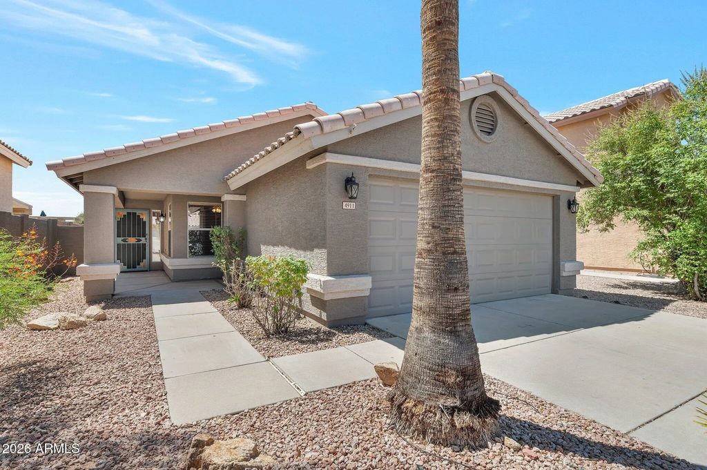 4911 W Wikieup Lane, Glendale