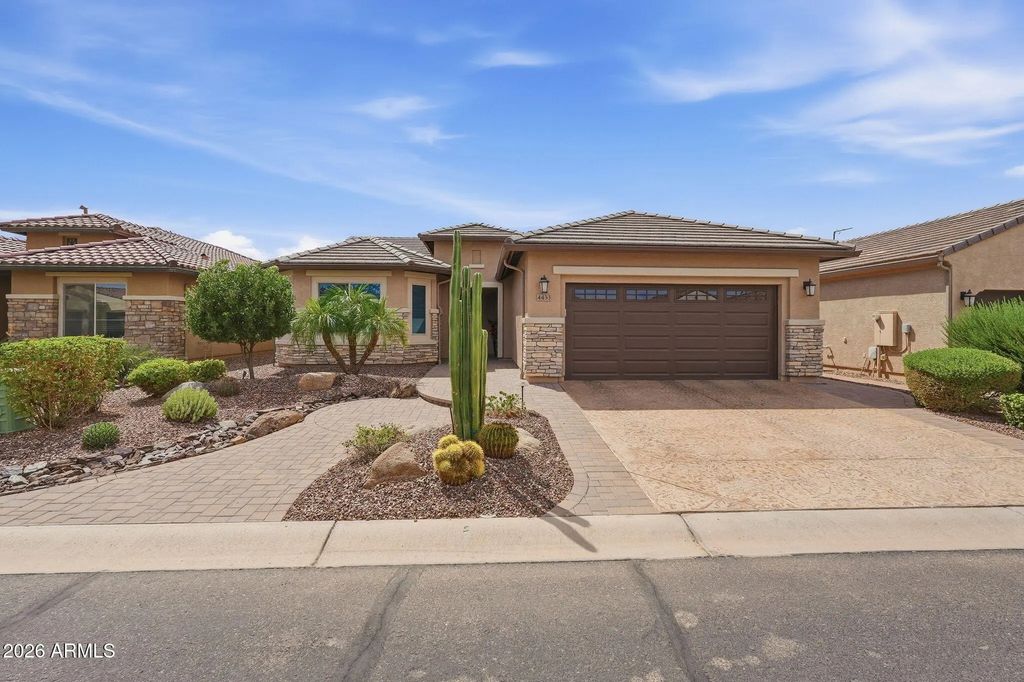 4433 W Box Canyon Drive, Eloy
