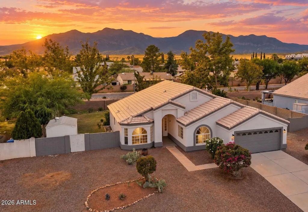 1382 Overlook Drive, Sierra Vista