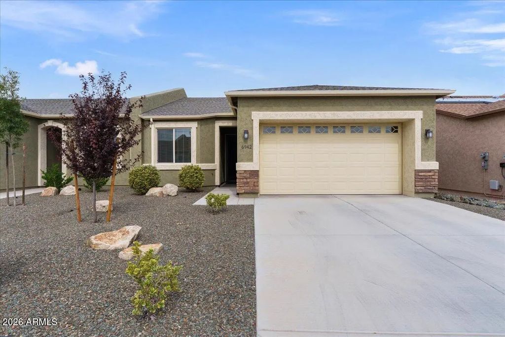6942 E Byron Place, Prescott Valley