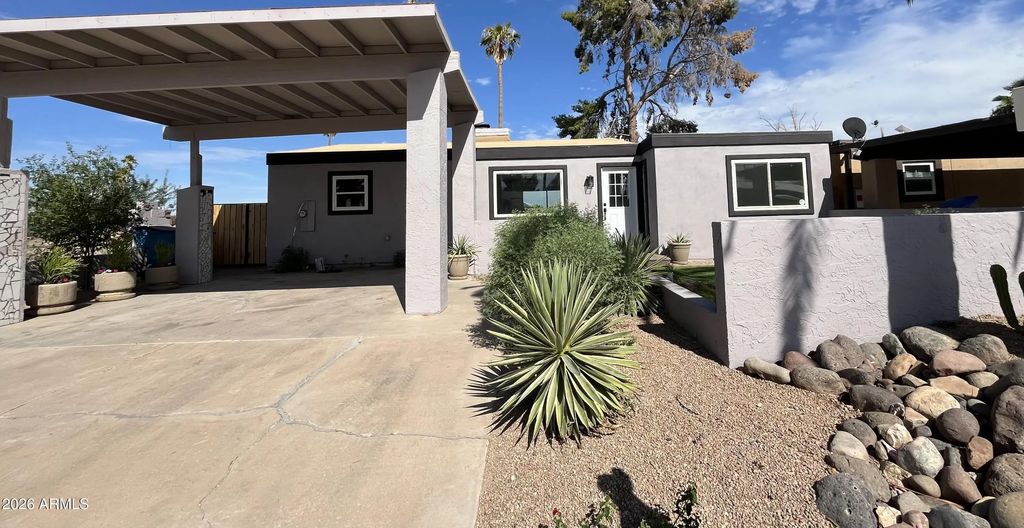 4215 N 105th Avenue, Phoenix