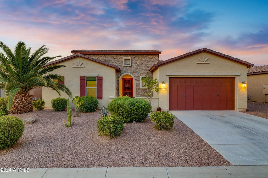 41650 W Harvest Moon Drive, Maricopa