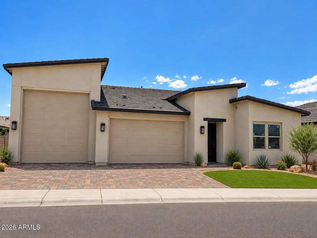 7553 W Evans Drive, Peoria