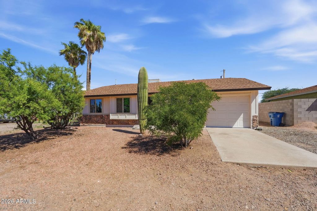2005 S Apache Drive, Apache Junction