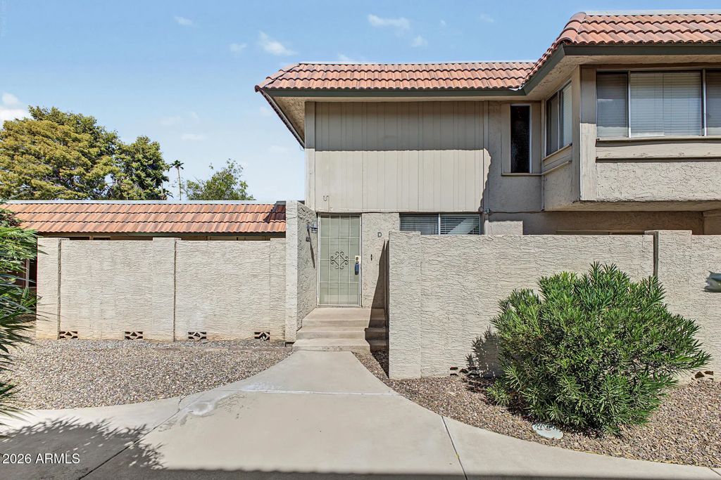 5626 S Captain Kidd Court S (unit D), Tempe