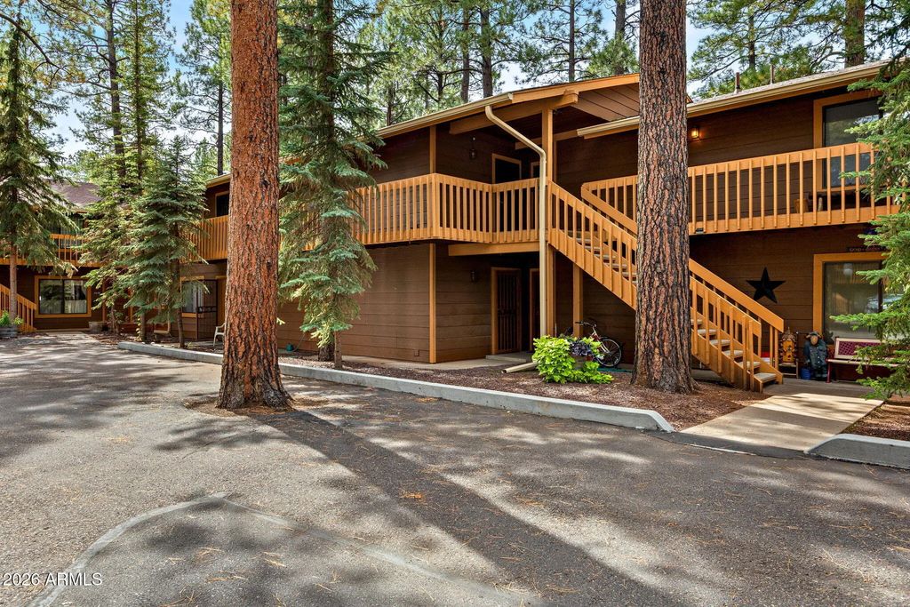 2594 Mustang Circle (unit A10), Pinetop