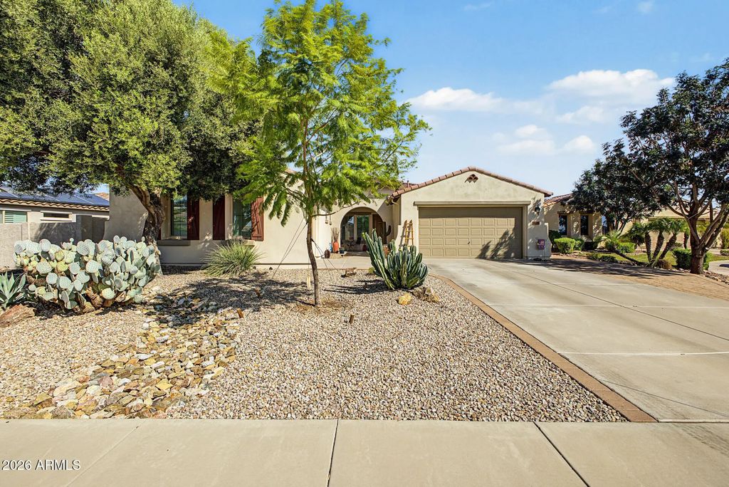 4037 E Clubview Drive, Gilbert