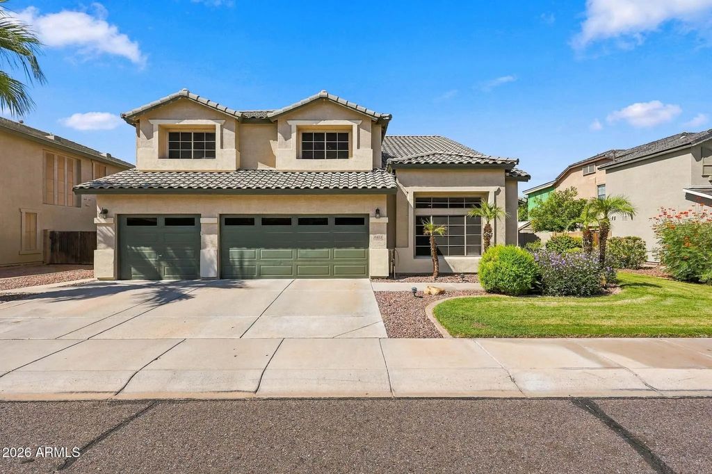 8412 S 45th Glen, Laveen