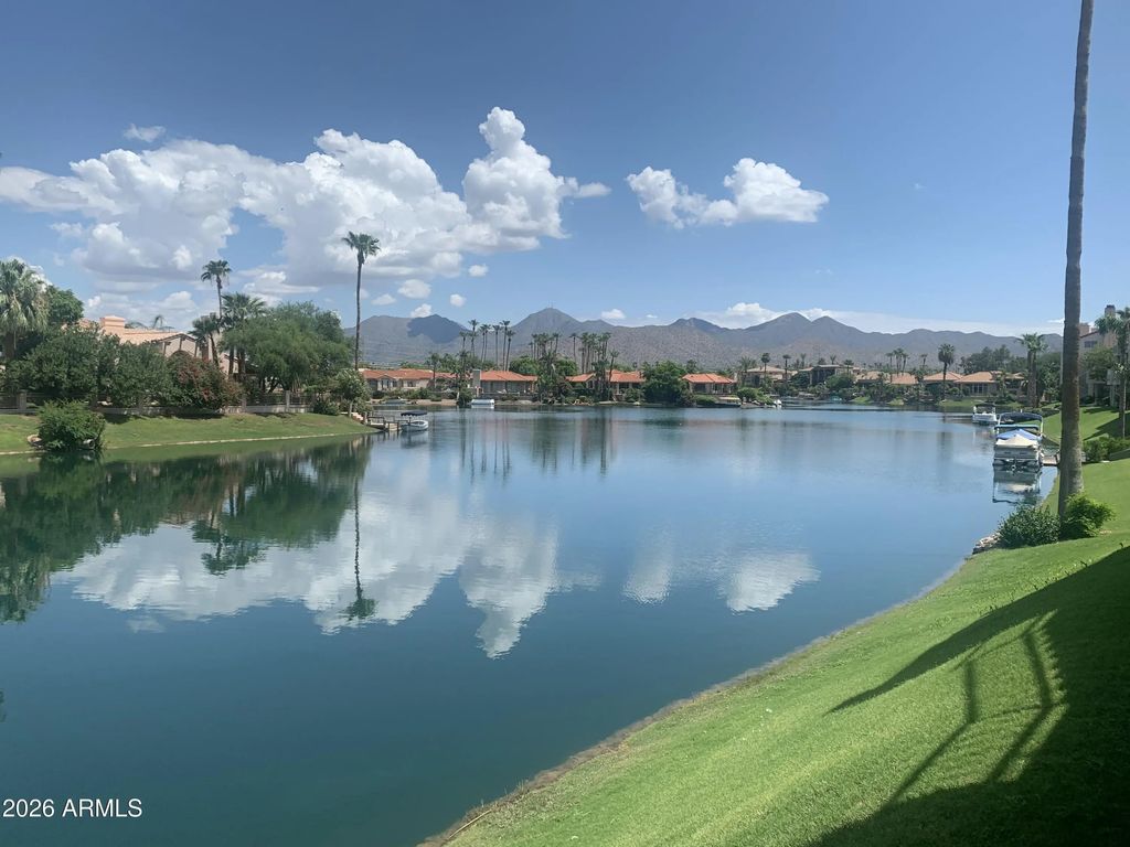 10080 E Mountainview Lake Drive (unit 158), Scottsdale