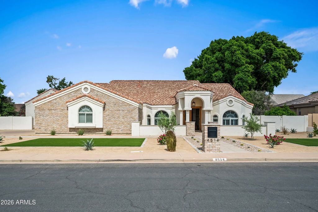 4514 E Elmwood Street, Mesa