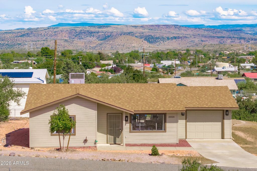 20024 E Hereford Drive, Mayer
