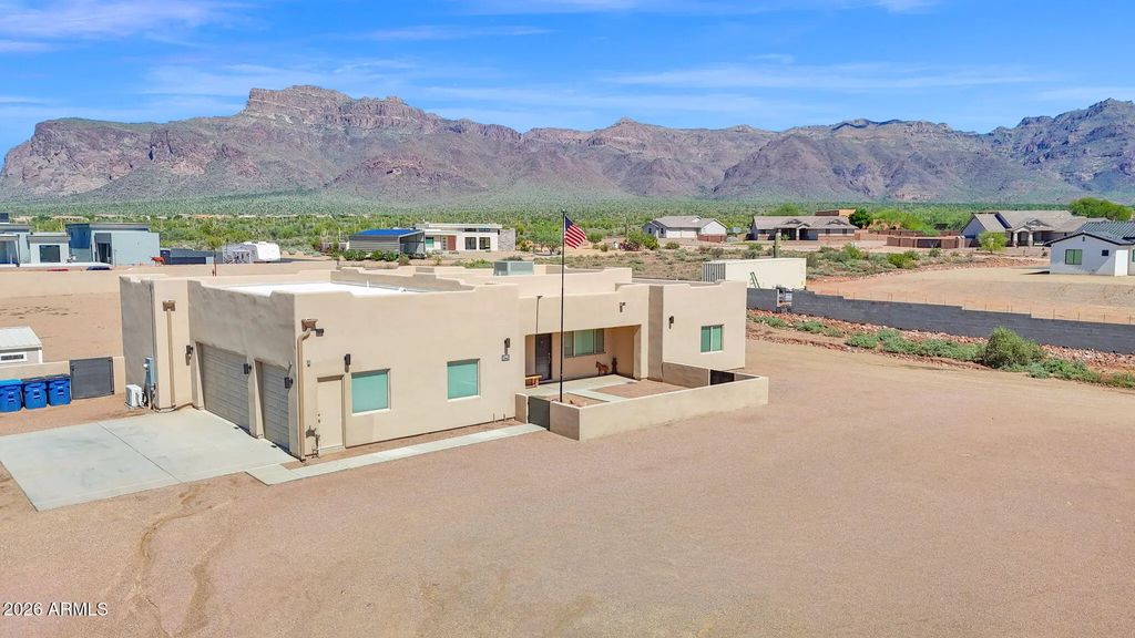 6590 E Tranquilo Street, Apache Junction