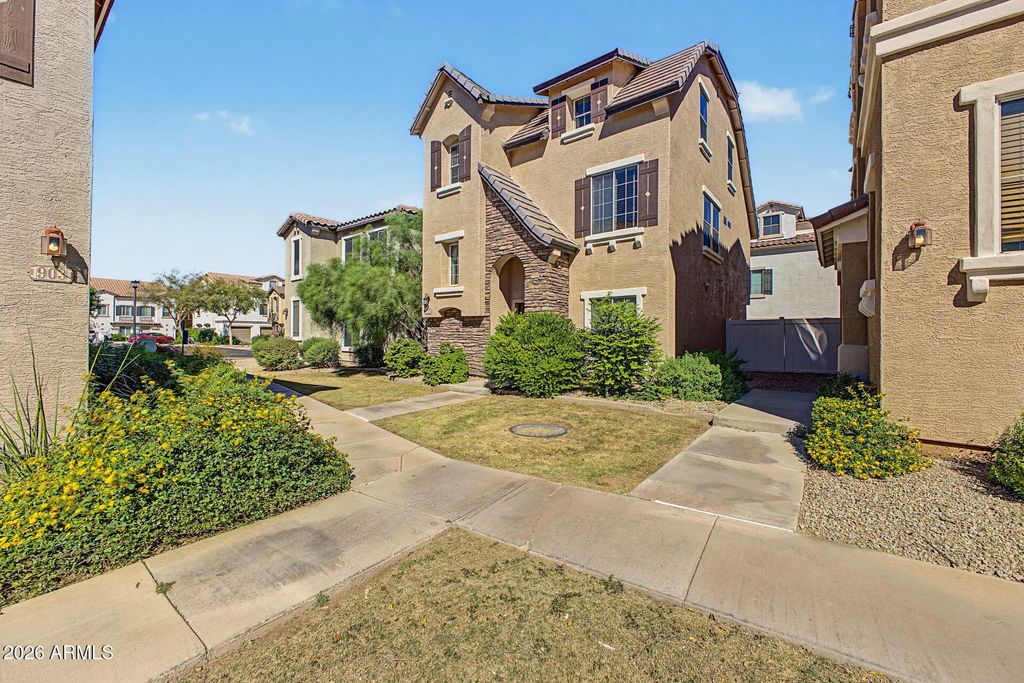 743 N Port Drive, Gilbert