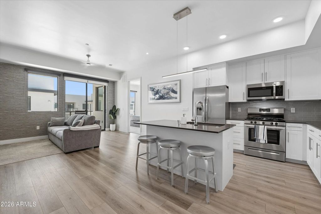 7300 E Earll Drive (unit 4015), Scottsdale