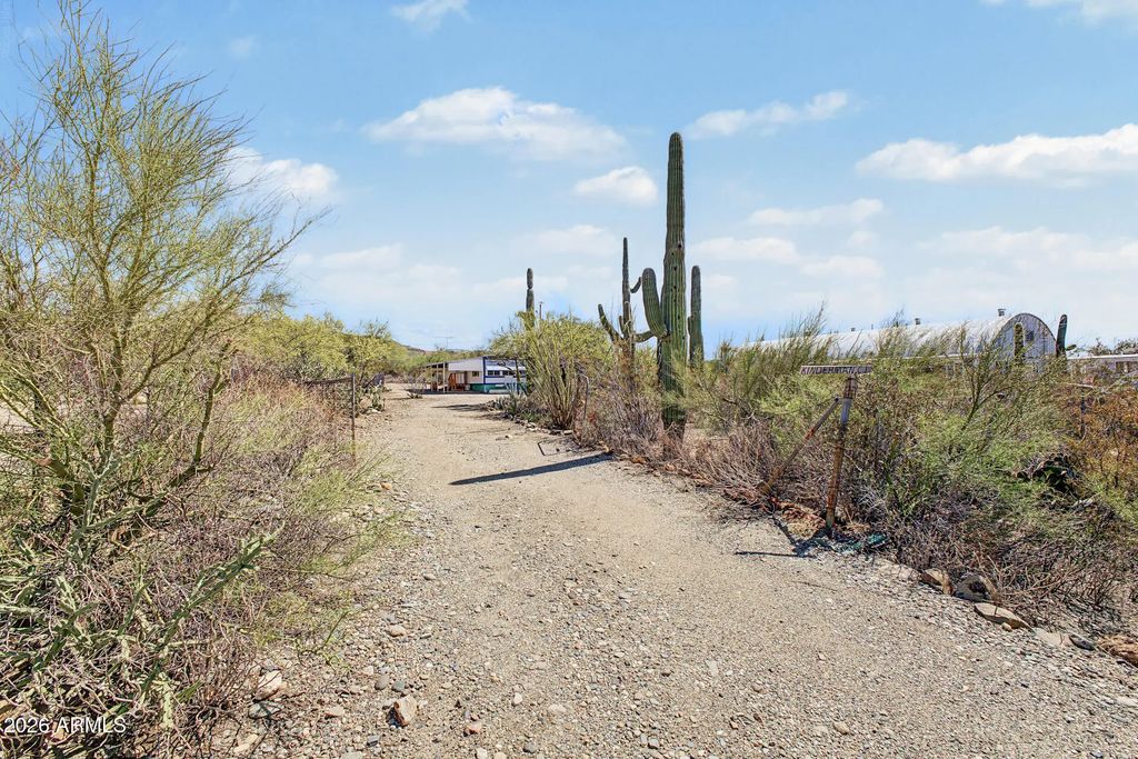 32171 S Maggie Mine Road, Black Canyon City
