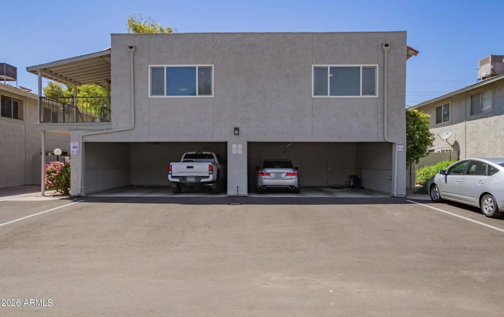1015 N Granite Reef Road N (unit 13), Scottsdale