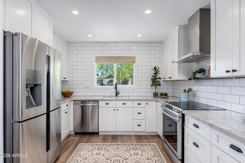 3934 E Altadena Avenue, Phoenix