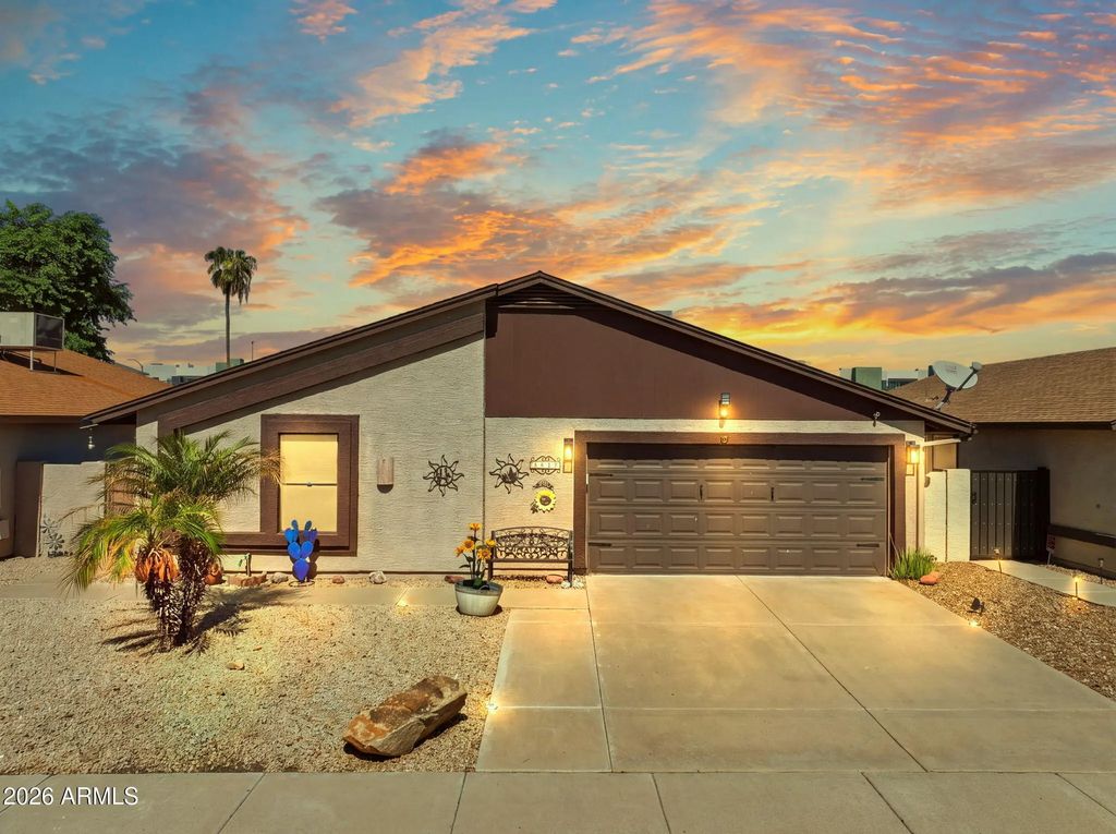410 E Behrend Drive, Phoenix