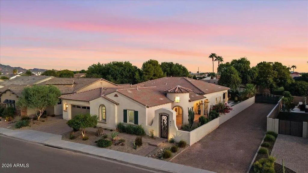871 E Peach Tree Place, Chandler