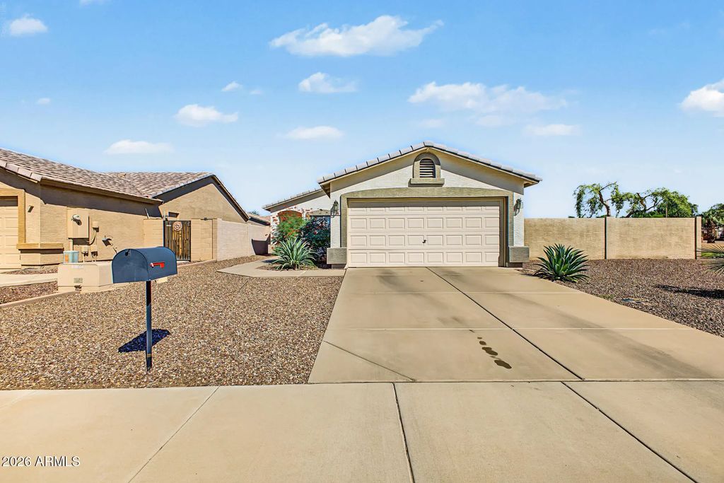 726 E Mahoney Circle, Buckeye