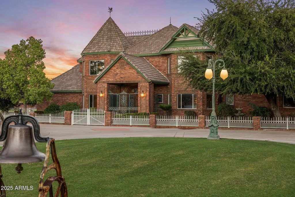 2025 S Val Vista Drive, Gilbert