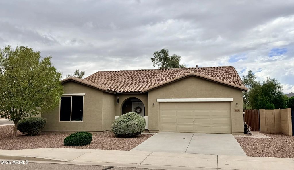 32246 N Cat Hills Avenue, San Tan Valley