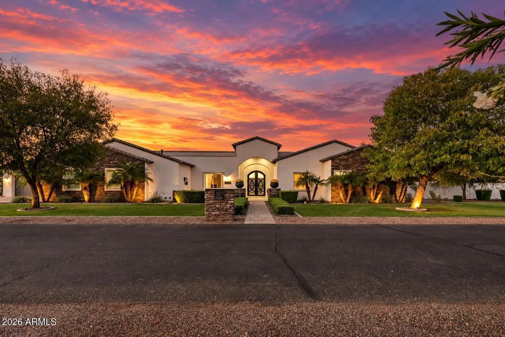 12228 E Wood Drive, Chandler