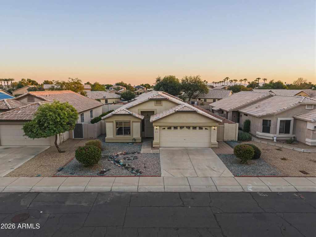 5427 W Sands Road, Glendale
