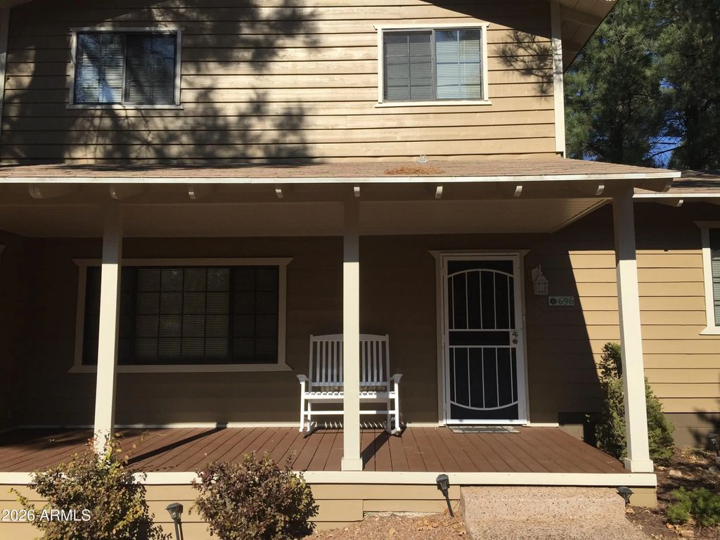 696 E Woodland Lake Road, Pinetop