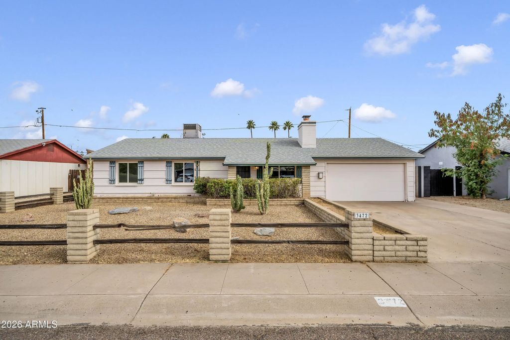 3472 E Sharon Drive, Phoenix